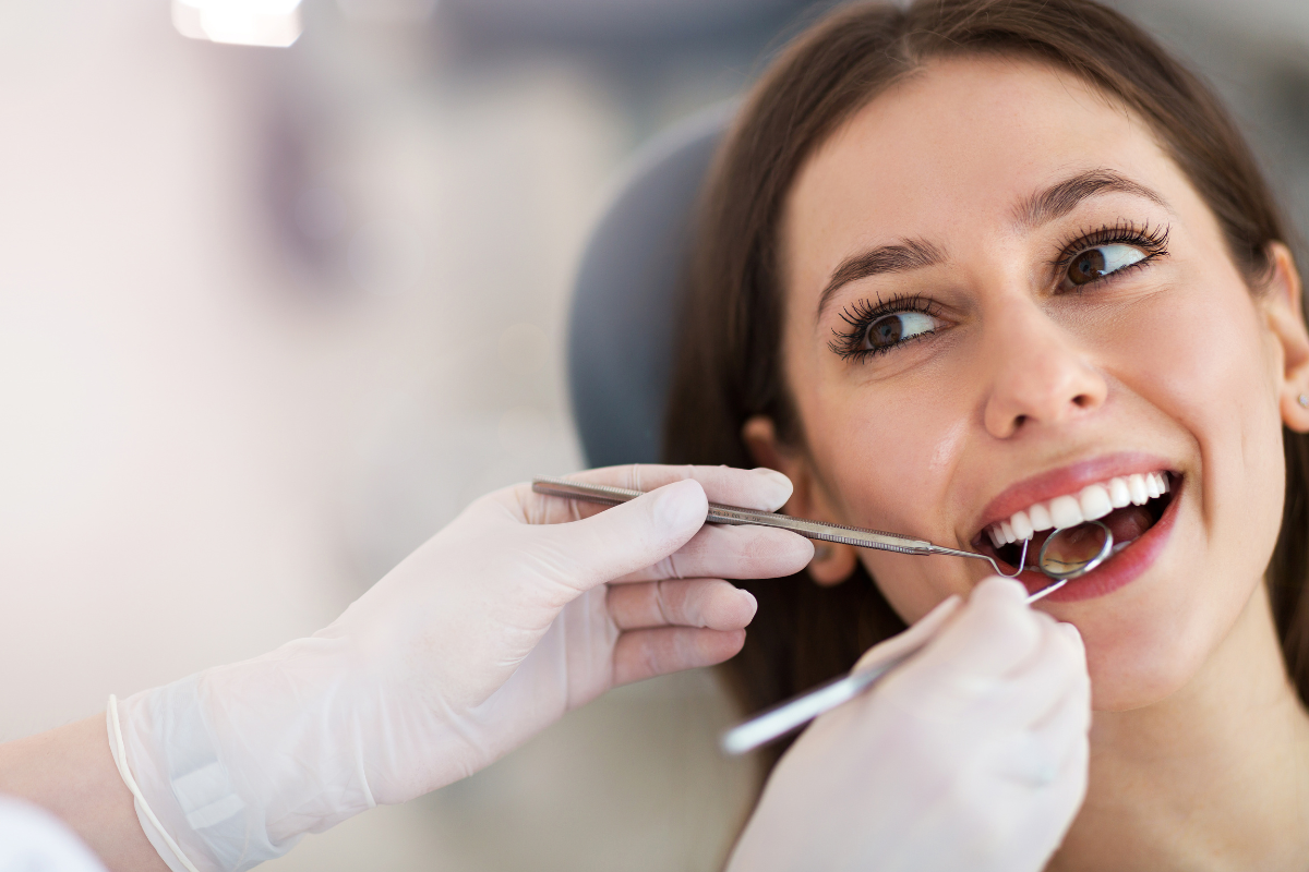 Lee más sobre el artículo 🦷 Tu Clínica Dental en Santander: especialistas en salud dental